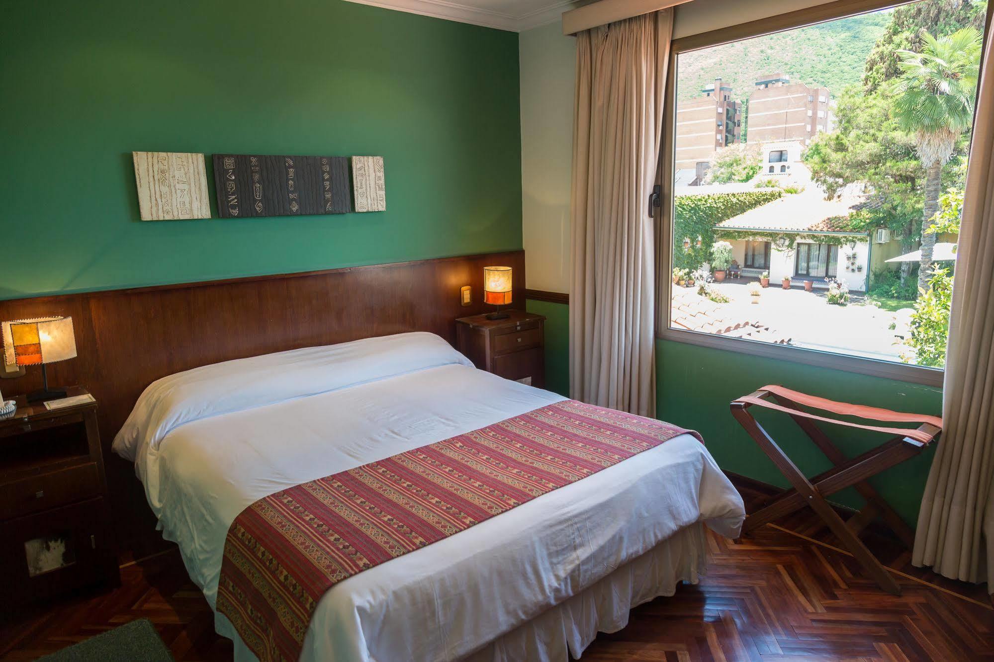Hotel Boutique La Candela Salta Exterior photo
